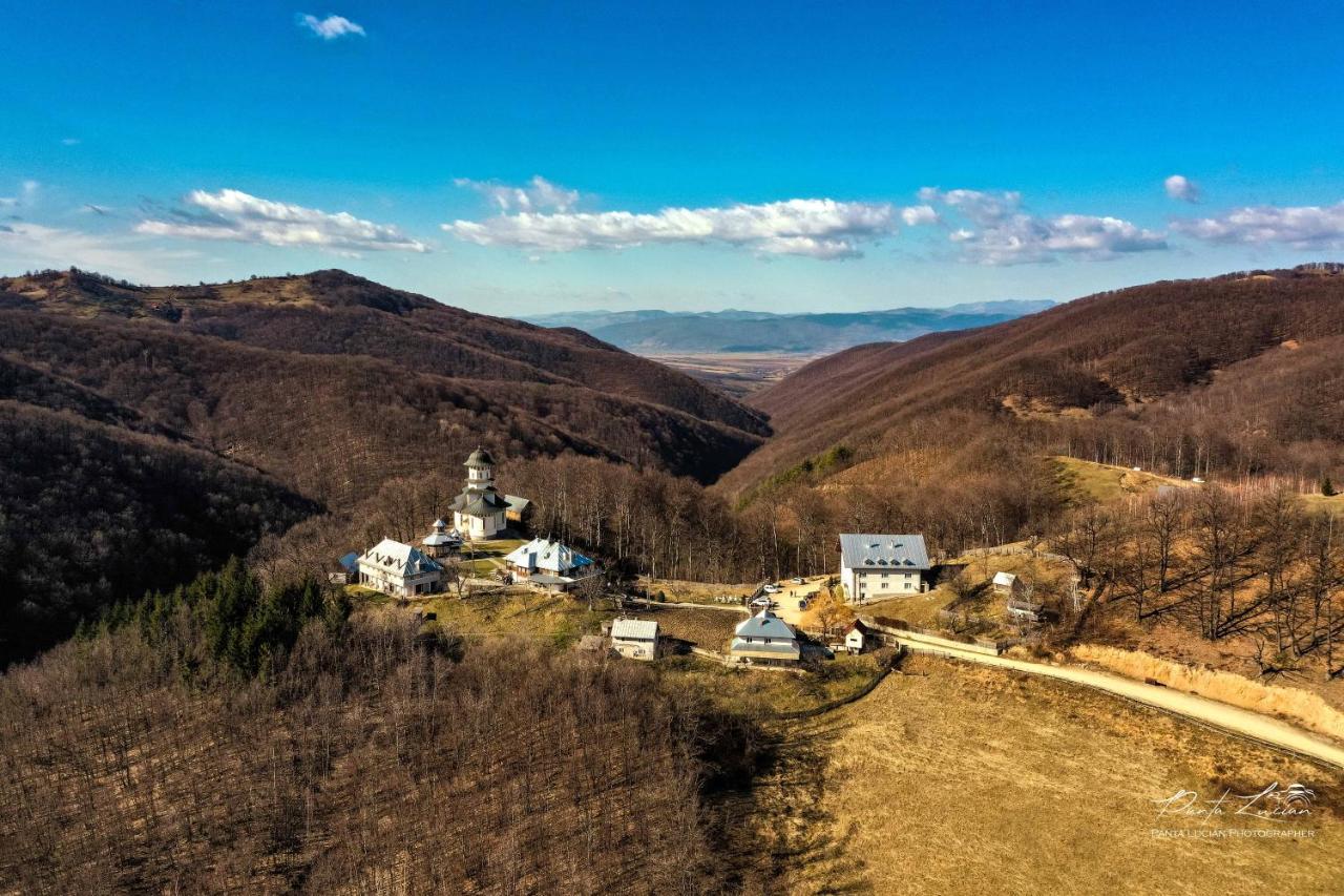 Villa Casa Micutu Si Lya Strungari Exterior foto